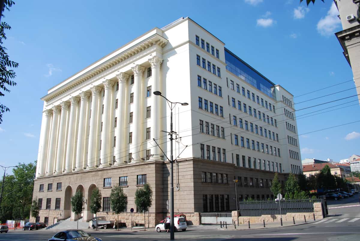 Одлука Врховног суда у корист банака доказ да је све захваћено канцером корупције Одлука Врховног суда у корист банака доказ да је све захваћено канцером корупције