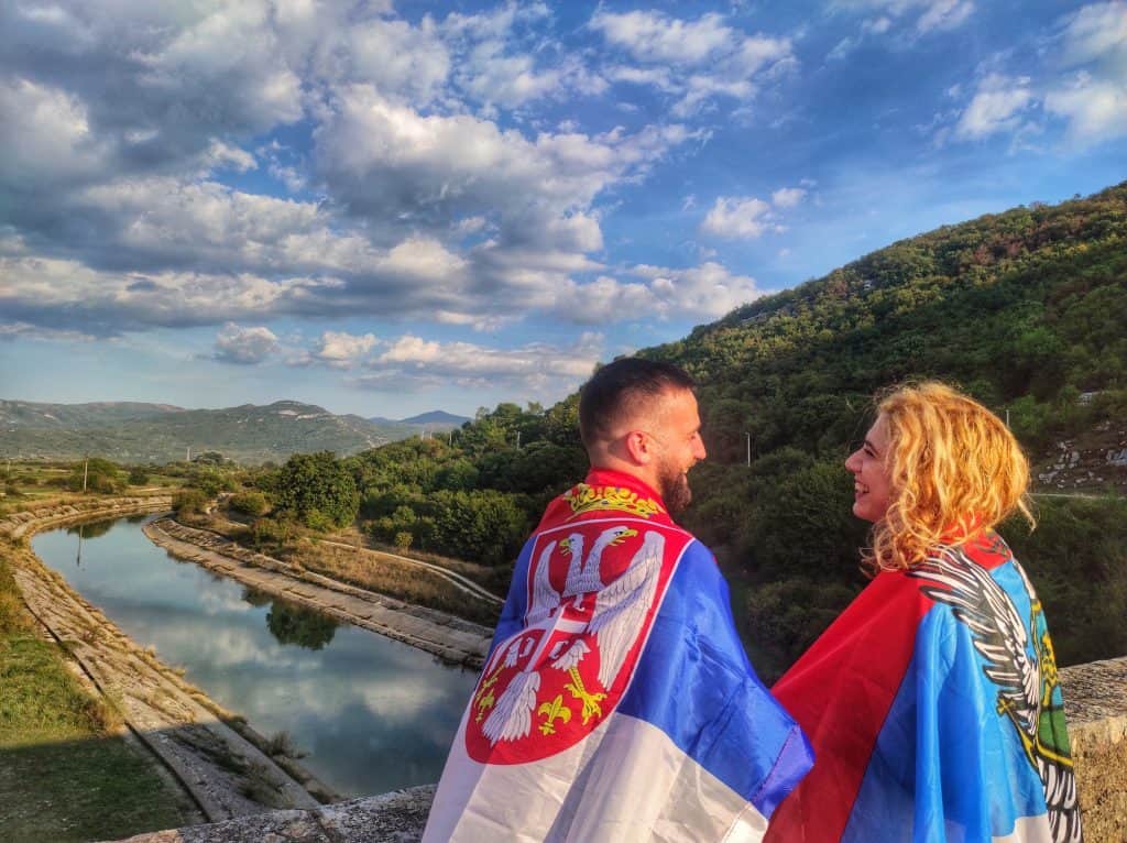 Српска омладина више није аморфна маса у рукама западних вајара идеологија и културне политике Српска омладина више није аморфна маса у рукама западних вајара идеологија и културне политике