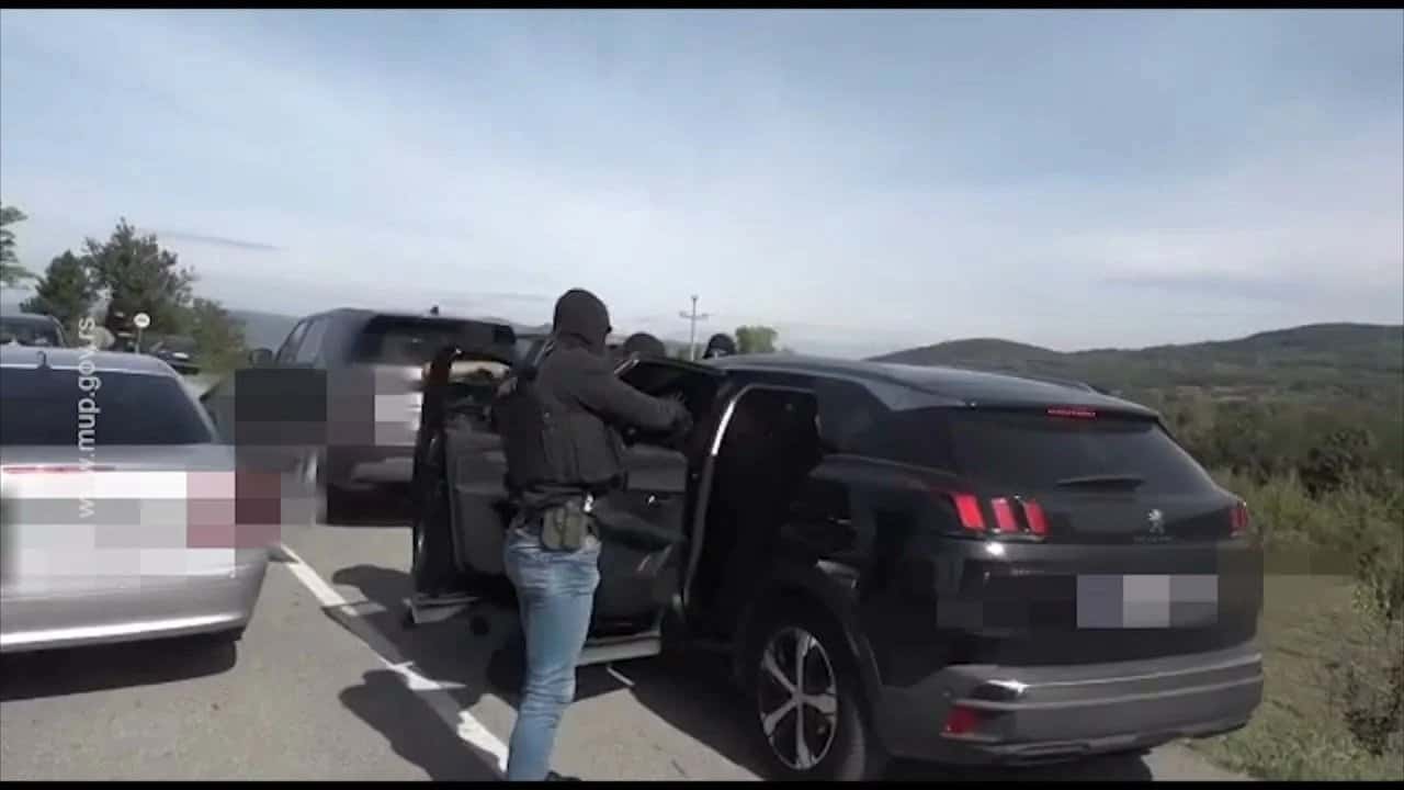 Ухапшени шеф обезбеђења Зорана Лончара био сарадник Земунског клана! Ухапшени шеф обезбеђења Зорана Лончара био сарадник Земунског клана!