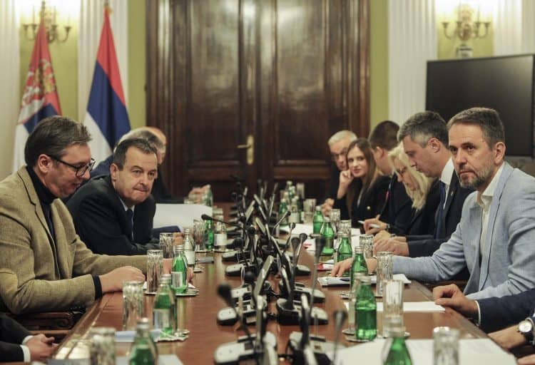 Отпочела нова рунда дијалога режима и "опозиције" без посредовања странаца, присуствује и политичко крило нарко-мафије Отпочела нова рунда дијалога режима и "опозиције" без посредовања странаца, присуствује и политичко крило нарко-мафије