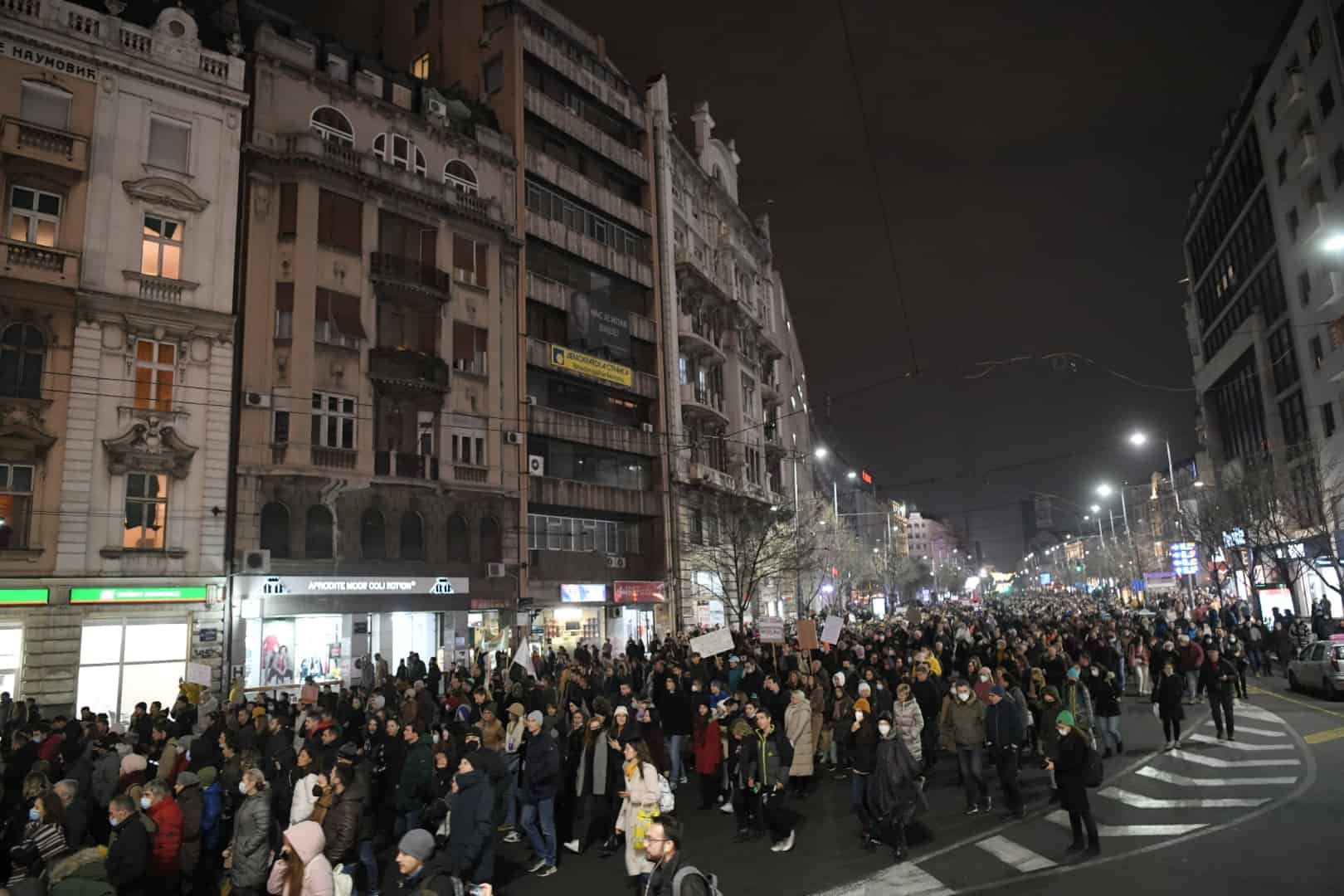 Београд: Одржан протест због доласка Рио Тинта у Србију и уништавање београдског Макиша (фото, видео) Београд: Одржан протест због доласка Рио Тинта у Србију и уништавање београдског Макиша (фото, видео)