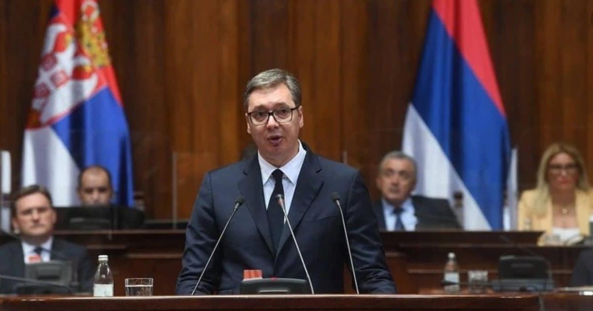 Од јануара повећање плата Вучићу, члановима његовог кабинета и посланицима Од јануара повећање плата Вучићу, члановима његовог кабинета и посланицима
