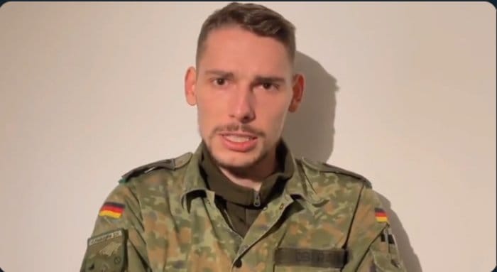 Војник дао рок немачкој влади: Повуците мере или ће бити мртвих на пољима! (видео) Војник дао рок немачкој влади: Повуците мере или ће бити мртвих на пољима! (видео)