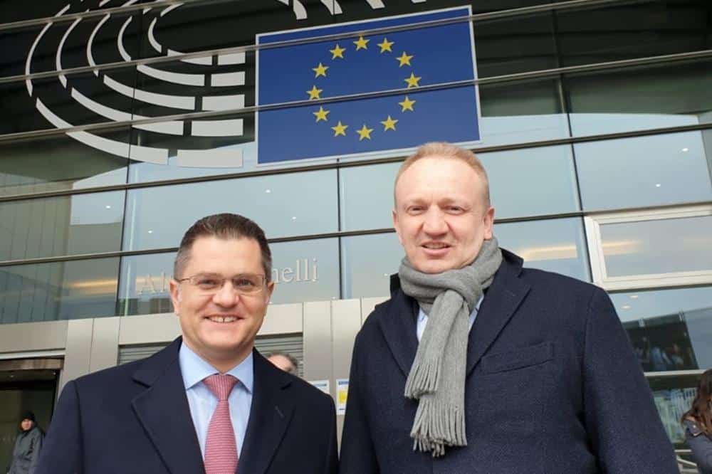 Дан после брутално покраденог референдума лажна ЕУ и Сорошоидна опозиција позива на изборе?! Дан после брутално покраденог референдума лажна ЕУ и Сорошоидна опозиција позива на изборе?!