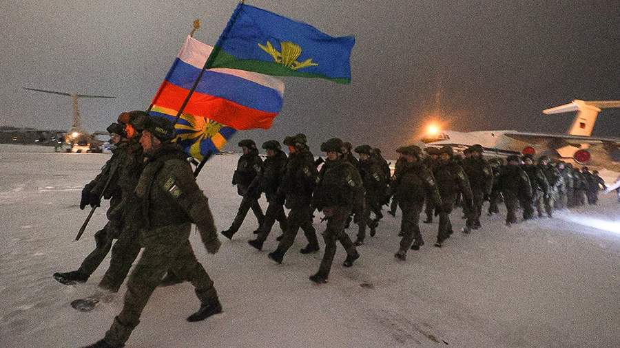 Први контигент руских падобранаца вратио се из Казахстана Први контигент руских падобранаца вратио се из Казахстана