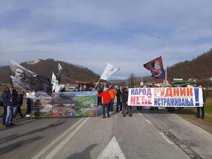 Блокаде се настављају док Рио Тинто и слични тровачи не добију забране за улазак у Србију! Блокаде се настављају док Рио Тинто и слични тровачи не добију забране за улазак у Србију!