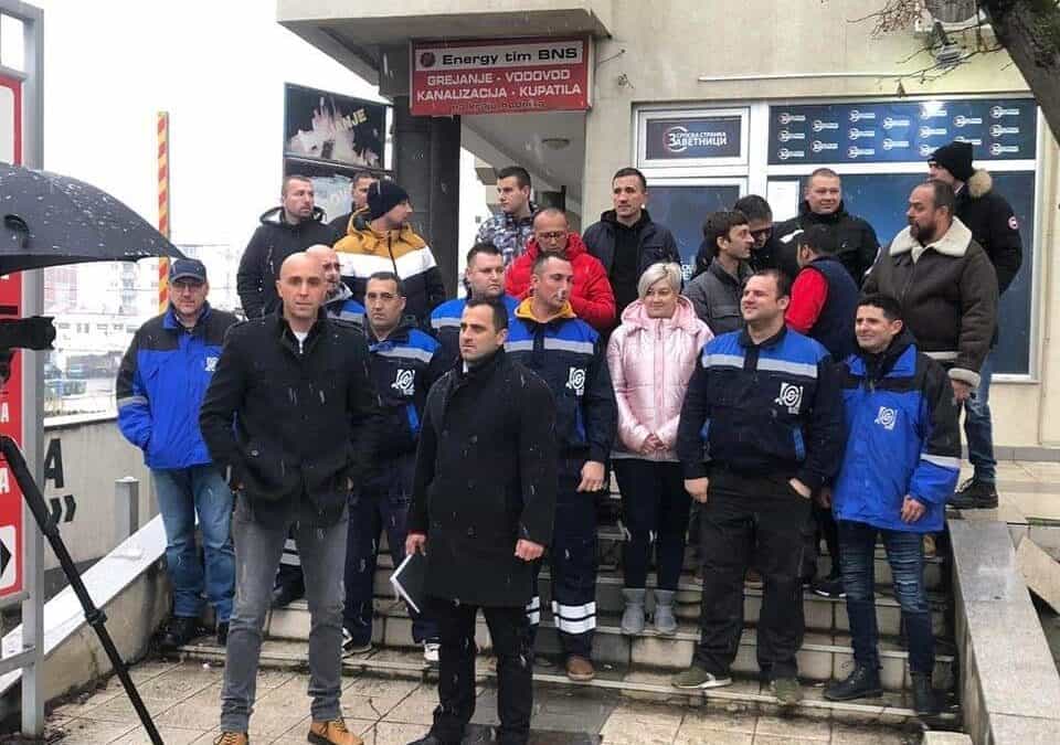 ЗАВЕТНИЦИ И РУДАРИ КОЛУБАРЕ ПОРУЧУЈУ – Нећемо дозволити приватизацију ЕПС-а! (видео) ЗАВЕТНИЦИ И РУДАРИ КОЛУБАРЕ ПОРУЧУЈУ – Нећемо дозволити приватизацију ЕПС-а! (видео)