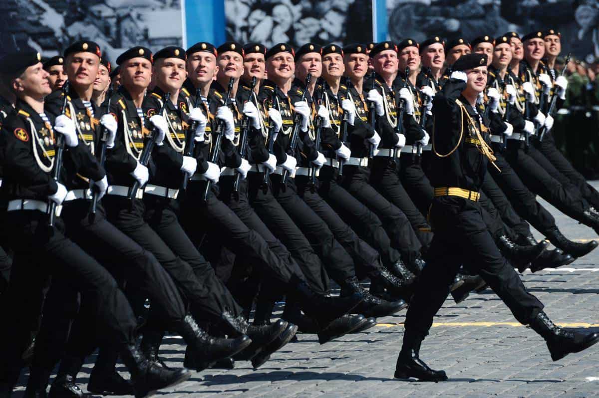 Да ли ће НАТО и ЕУ наредних месеци извршити самоубиство у Украјини?