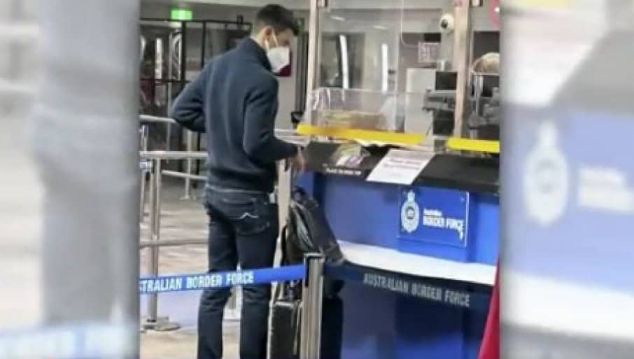 АЛО БУДАЦИ! Зовите амбасадора Аустралије у МИП да објасни РАСИСТИЧКО поступање његове владе! АЛО БУДАЦИ! Зовите амбасадора Аустралије у МИП да објасни РАСИСТИЧКО поступање његове владе!