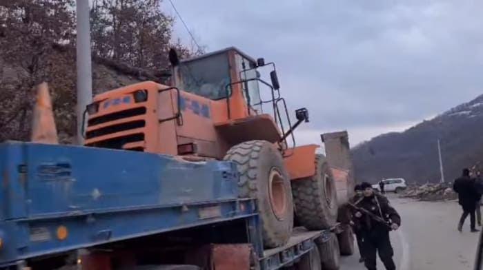 Након затварања алтернативних путева ка централној Србији, „Косовска полиција“ поставља нову базу код Брњака Након затварања алтернативних путева ка централној Србији, „Косовска полиција“ поставља нову базу код Брњака