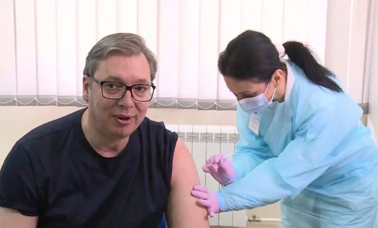 СНС објавио мапу „подвига“: Поносни што су вакцинисали Вучића али не помињу покојну Ксенију Вучић?! СНС објавио мапу „подвига“: Поносни што су вакцинисали Вучића али не помињу покојну Ксенију Вучић?!