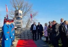 Обележено 80 година од усташког покоља више од 2.300 Срба у бањалучким насељима Дракулићу, Мотикама и Шарговцу Обележено 80 година од усташког покоља више од 2.300 Срба у бањалучким насељима Дракулићу, Мотикама и Шарговцу