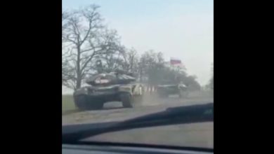 Руске механизоване јединице форсирају Дњепар, жестоки удари по околини Мариупоља (видео) Руске механизоване јединице форсирају Дњепар, жестоки удари по околини Мариупоља (видео)