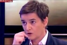 Ана Брнабић: Бело, бело, око мене све, ципеле, одело и бели порше (видео) Ана Брнабић: Бело, бело, око мене све, ципеле, одело и бели порше (видео)
