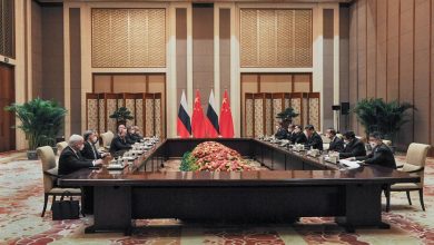 Путин и Си САД и америчке савезнике назвали мањином која омета напредак човечанства Путин и Си САД и америчке савезнике назвали мањином која омета напредак човечанства