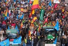 Шпанија: Масовни протести због раста цена хране, енергије и горива (видео) Шпанија: Масовни протести због раста цена хране, енергије и горива (видео)
