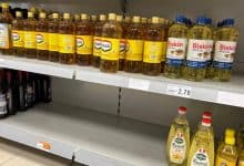 У Немачкој се туку због јестивог уља, прете једни другима смрћу у продавницама У Немачкој се туку због јестивог уља, прете једни другима смрћу у продавницама