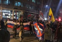 "Овде у Донбасу сви медији преносе слику са улица Београда - Руси гледају и плачу" "Овде у Донбасу сви медији преносе слику са улица Београда - Руси гледају и плачу"