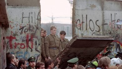 Ма боли вас за гас него ће гладан народ да вас подави као прве мачиће! Ма боли вас за гас него ће гладан народ да вас подави као прве мачиће!