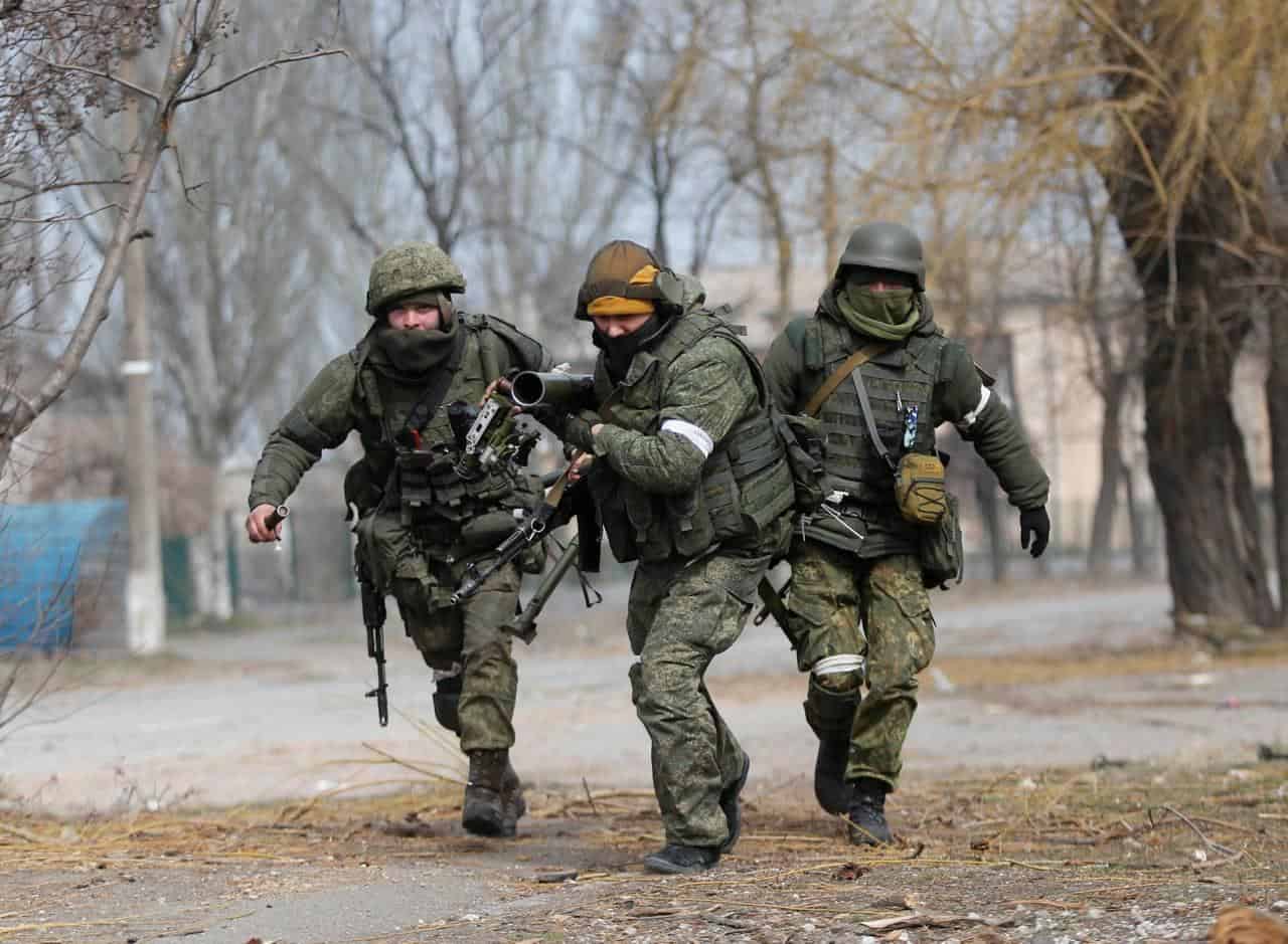 Војни врх Русије пребацује 60.000 војника са кијевског на донбаски фронт Војни врх Русије пребацује 60.000 војника са кијевског на донбаски фронт