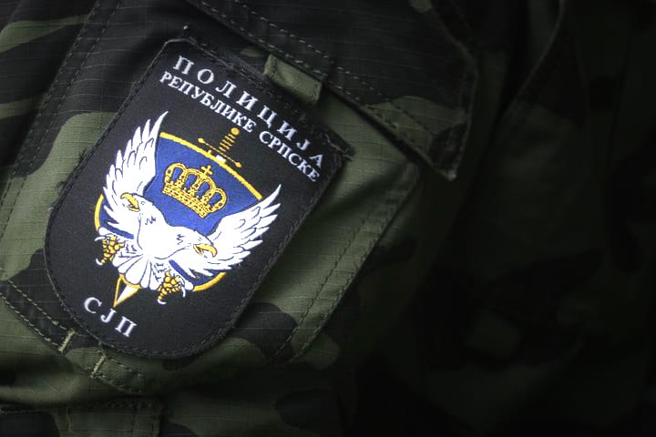 Ћеранић: Ако покушају да отму Додика, одговорићемо ватреним оружјем! Ћеранић: Ако покушају да отму Додика, одговорићемо ватреним оружјем!