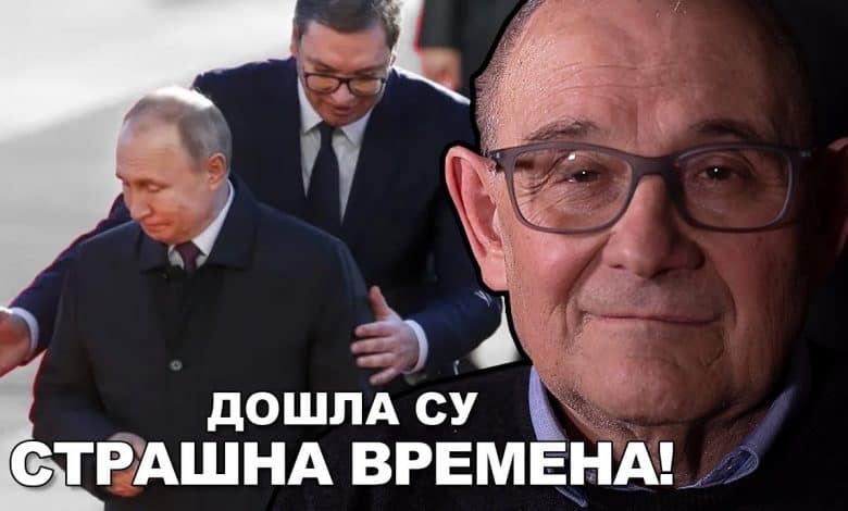 Kоста Чавошки: Вучић је забио нож у леђа Путину, диже се опет гвоздена завеса! (видео) Kоста Чавошки: Вучић је забио нож у леђа Путину, диже се опет гвоздена завеса! (видео)