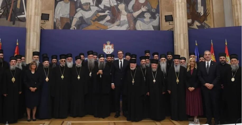 Епископи СПЦ Вучићу: Санкције Русији и било какво признање КиМ не долазе у обзир!