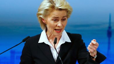 Урсула, престаните да се дрогирате! Урсула, престаните да се дрогирате!