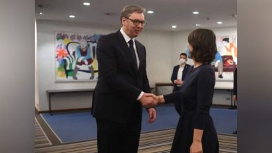 Чипуљички смрда пред Немцима прозива Путина Чипуљички смрда пред Немцима прозива Путина