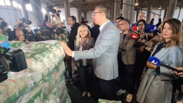 Алексић раскринкао Вучићеву манипулацију са несташицом хране Алексић раскринкао Вучићеву манипулацију са несташицом хране