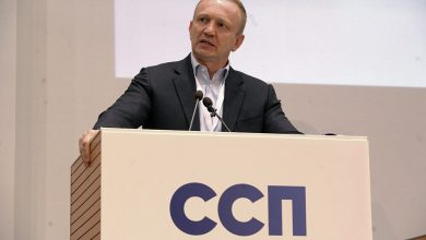 Крипто-комуњарска банда није отпевала "Оду радости" после избора руководства?! Крипто-комуњарска банда није отпевала "Оду радости" после избора руководства?!