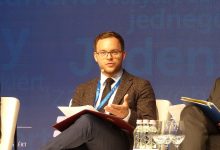 Саветник мађарског премијера: Наставак антируске стратегије лоше ће се завршити по Европу Саветник мађарског премијера: Наставак антируске стратегије лоше ће се завршити по Европу