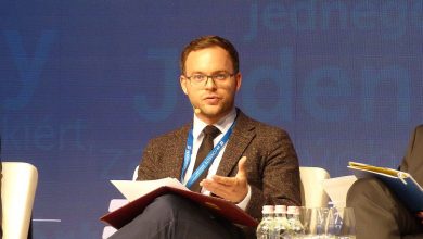 Саветник мађарског премијера: Наставак антируске стратегије лоше ће се завршити по Европу Саветник мађарског премијера: Наставак антируске стратегије лоше ће се завршити по Европу