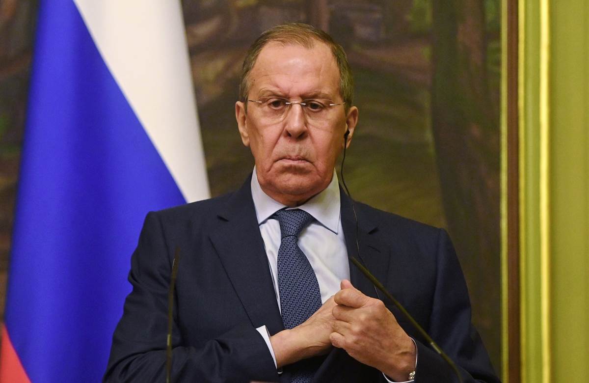 Лавров: Русија више није партнер ЕУ, спремни смо на оштар одговор Лавров: Русија више није партнер ЕУ, спремни смо на оштар одговор