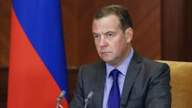 Медведев: Новом председнику САД даћемо шансу да се удаљи од понора у који Запад гура цео свет Медведев: Новом председнику САД даћемо шансу да се удаљи од понора у који Запад гура цео свет