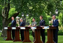 Рељић: Понижавање 'старе Европе' и добровољно ропство 'нове Европе' Рељић: Понижавање 'старе Европе' и добровољно ропство 'нове Европе'