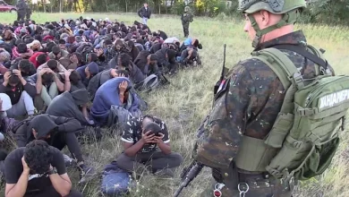 Протест у Суботици, народ уплашен: Илегални мигранти наоружани и опасни! Протест у Суботици, народ уплашен: Илегални мигранти наоружани и опасни!