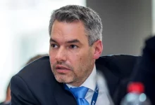 Канцелар Аустрије о инфлацији: Остаје нам само алкохол и дрога за утеху Канцелар Аустрије о инфлацији: Остаје нам само алкохол и дрога за утеху