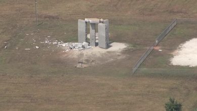 САД: Миниран мистериозни споменик - симбол „златне милијарде“ (видео) САД: Миниран мистериозни споменик - симбол „златне милијарде“ (видео)