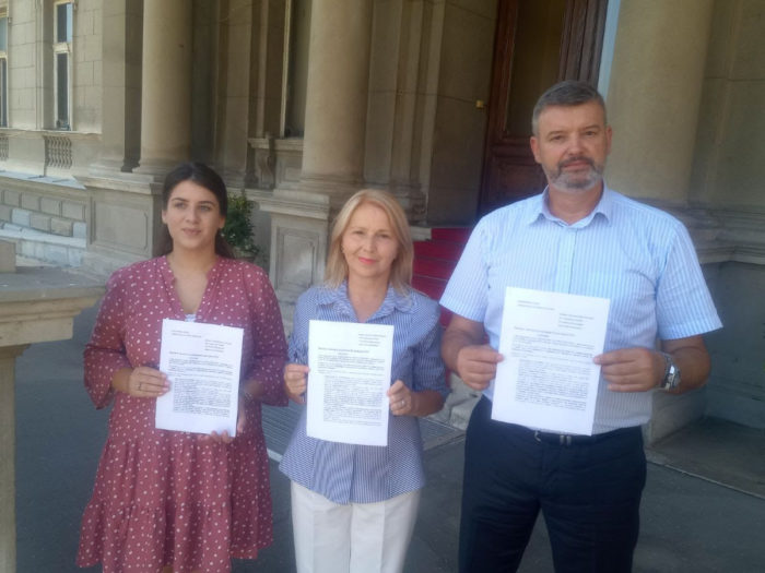 Одборници Патриотског блока предали захтев за отказивање Европрајда Одборници Патриотског блока предали захтев за отказивање Европрајда