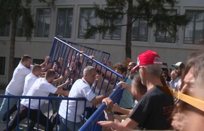 У очекивању доласка тешке јесење кризе, диктатор се припрема за обрачун са нама У очекивању доласка тешке јесење кризе, диктатор се припрема за обрачун са нама