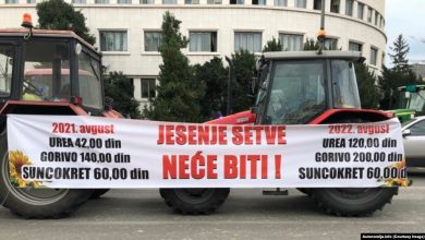 Пољопривредници бесни после одговора Владе и поручују: Стижу нове блокаде (видео) Пољопривредници бесни после одговора Владе и поручују: Стижу нове блокаде (видео)