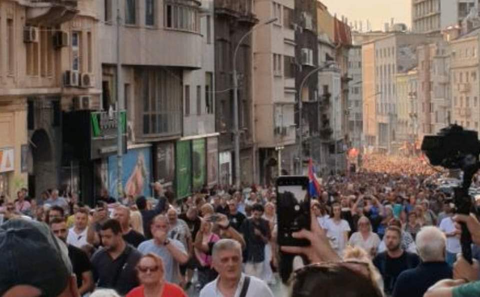 На Велику Госпојину сви масовно на Литију, режимским сатанистима и секташима не верујте ништа!