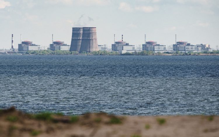 Те лудаке што пуцају на нуклеарну електрану да нађете, уништите и сатрете до седмог колена!