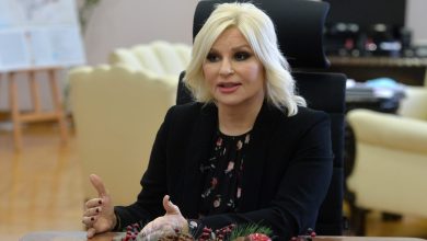 Зашто четири године ниси издавала дозволу за коп "Радљево"?! Зашто четири године ниси издавала дозволу за коп "Радљево"?!