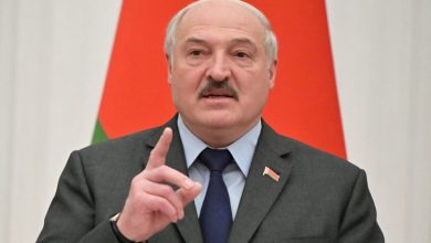 Александар Лукашенко: Србија неће моћи да седи на три столице. Али ми правимо разлику између власти и народа Александар Лукашенко: Србија неће моћи да седи на три столице. Али ми правимо разлику између власти и народа