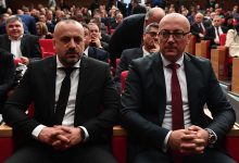 Ракићу, ајде питај те "ауторитете" колко иде кило робе у Лепосавићу ових дана? Ракићу, ајде питај те "ауторитете" колко иде кило робе у Лепосавићу ових дана?