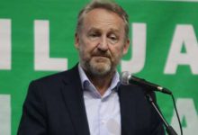 Оде вама и та трећина Живковићу... Оде вама и та трећина Живковићу...