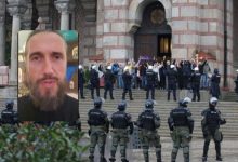 Порука српског свештеника припадницима српске полиције (видео) Порука српског свештеника припадницима српске полиције (видео)