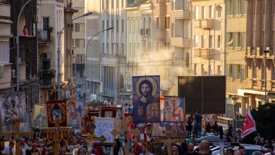 Јуче на Литији у Београду преко 100.000 људи (видео) Јуче на Литији у Београду преко 100.000 људи (видео)
